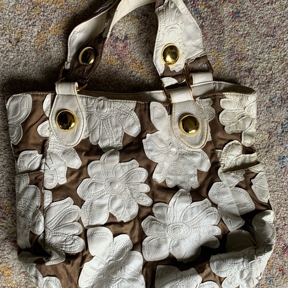 Handbag - Picture 2 of 5